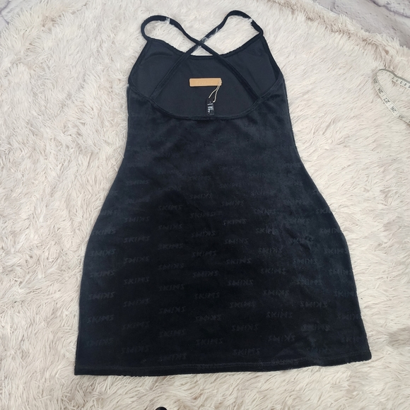 SKIMS Logo Velour Slip Dress / ONYX/ LARGE/ NWT - Picture 10 of 13